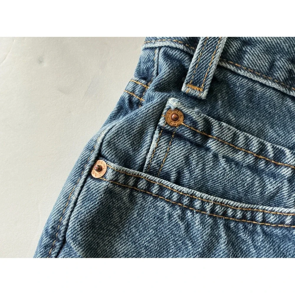 Levis preowned these